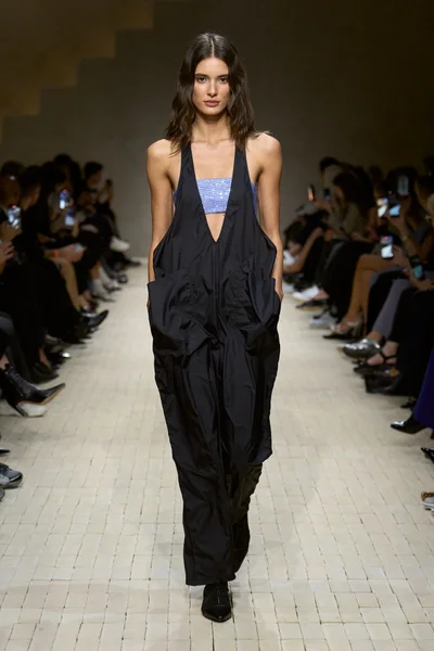 Look 79